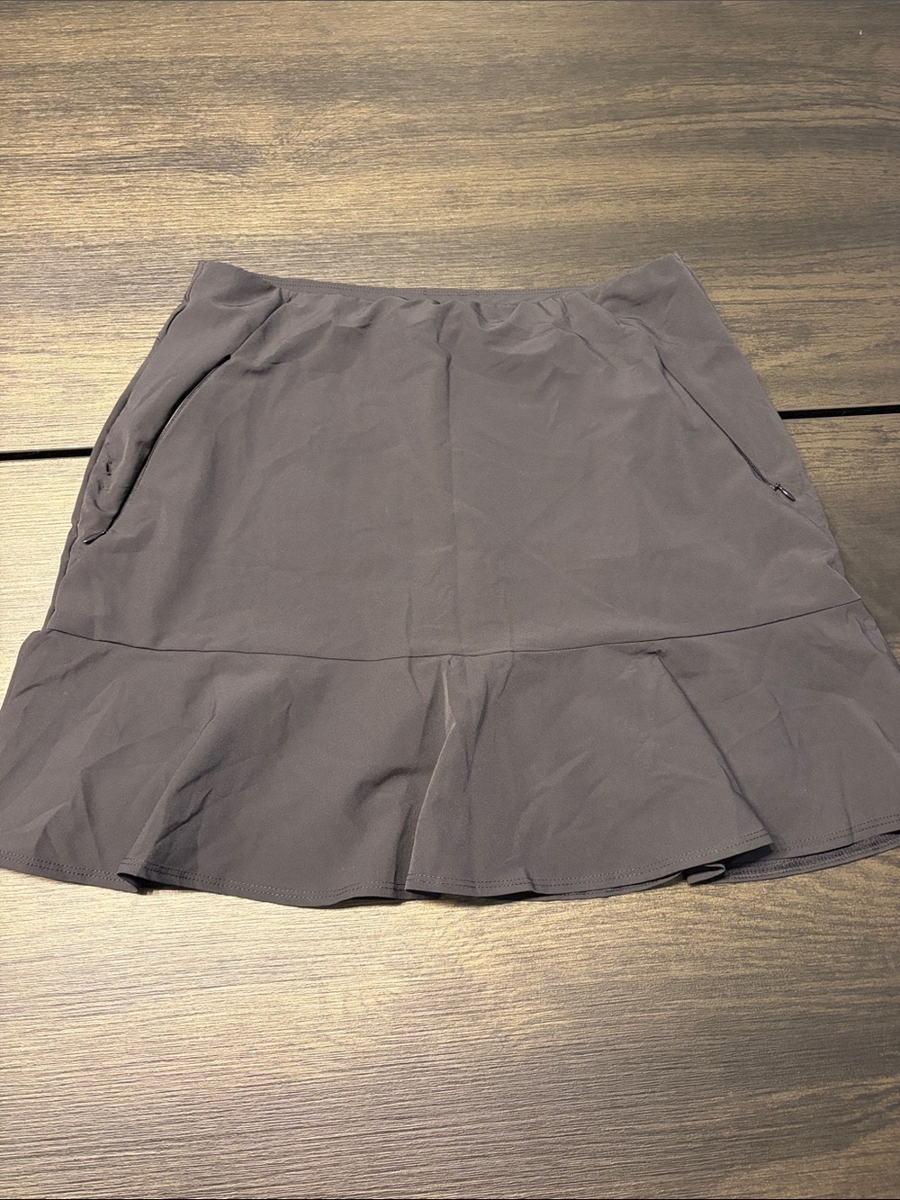Tail Activewear Grey Ruffle Hem Athletic Golf Tennis Skort Size 2